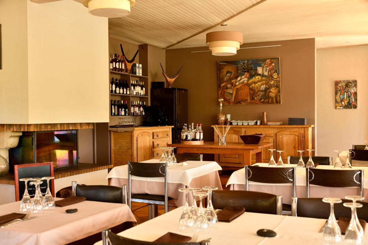 Logis Hotel & Restaurant Le Pardaillan Gondrin Экстерьер фото
