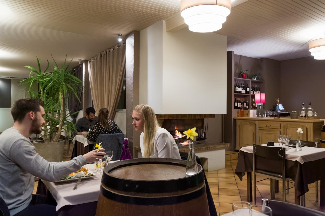 Logis Hotel & Restaurant Le Pardaillan Gondrin Экстерьер фото